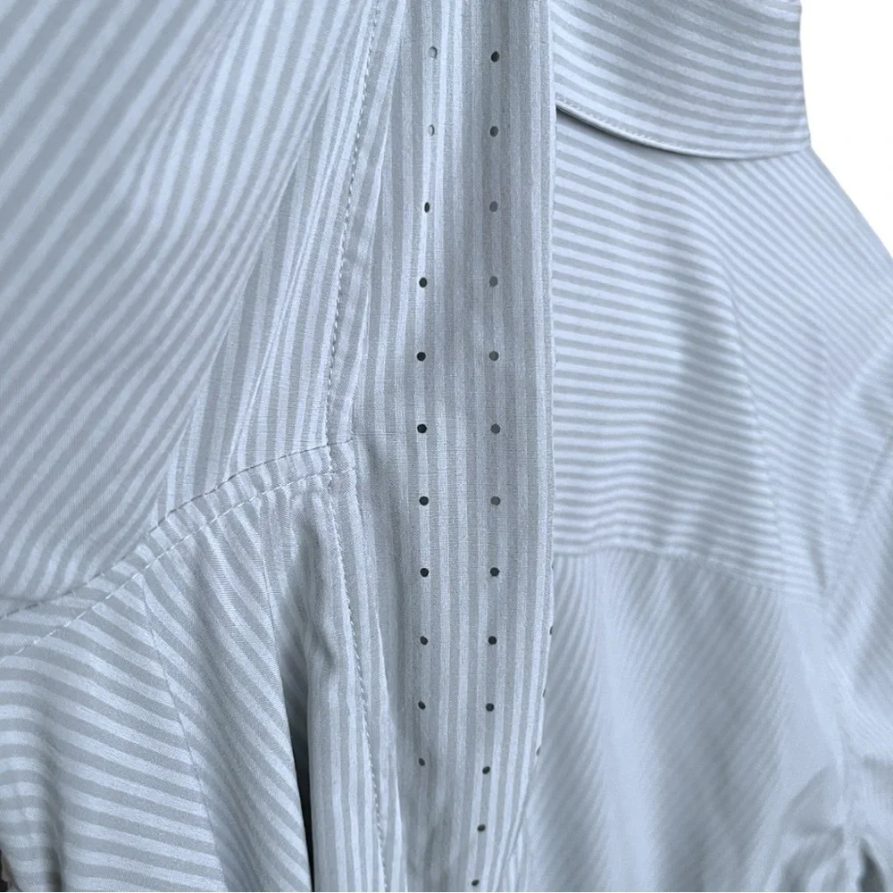 Athleta Urbanite Sleek Button Down Shirt Medium - Picture 6 of 7